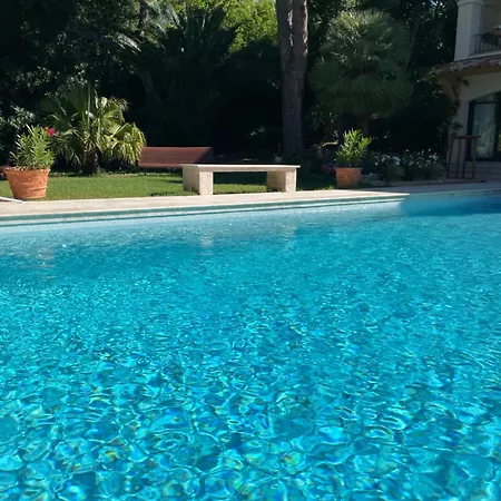 Oda ve Kahvaltı La Beluga Sainte-Maxime